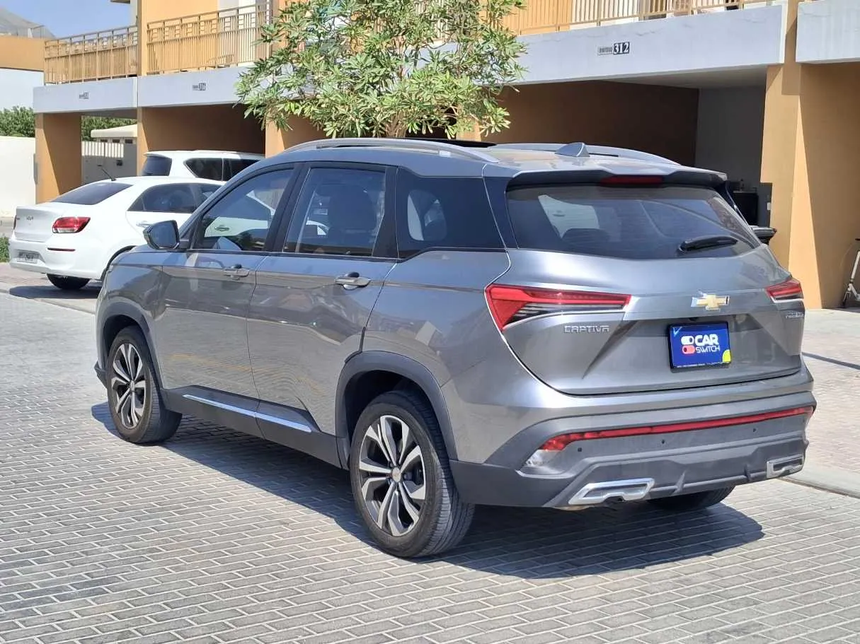 Car image 7
