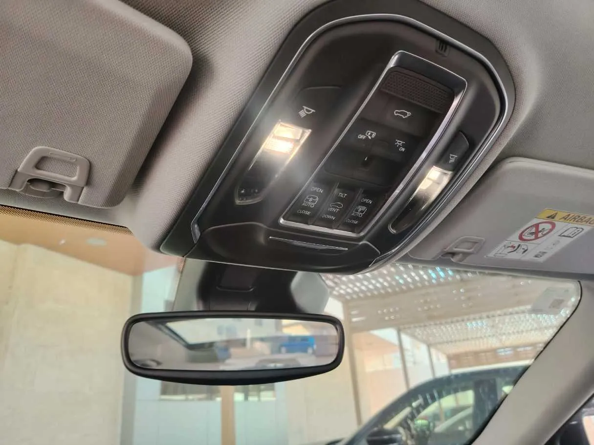 Car image 45