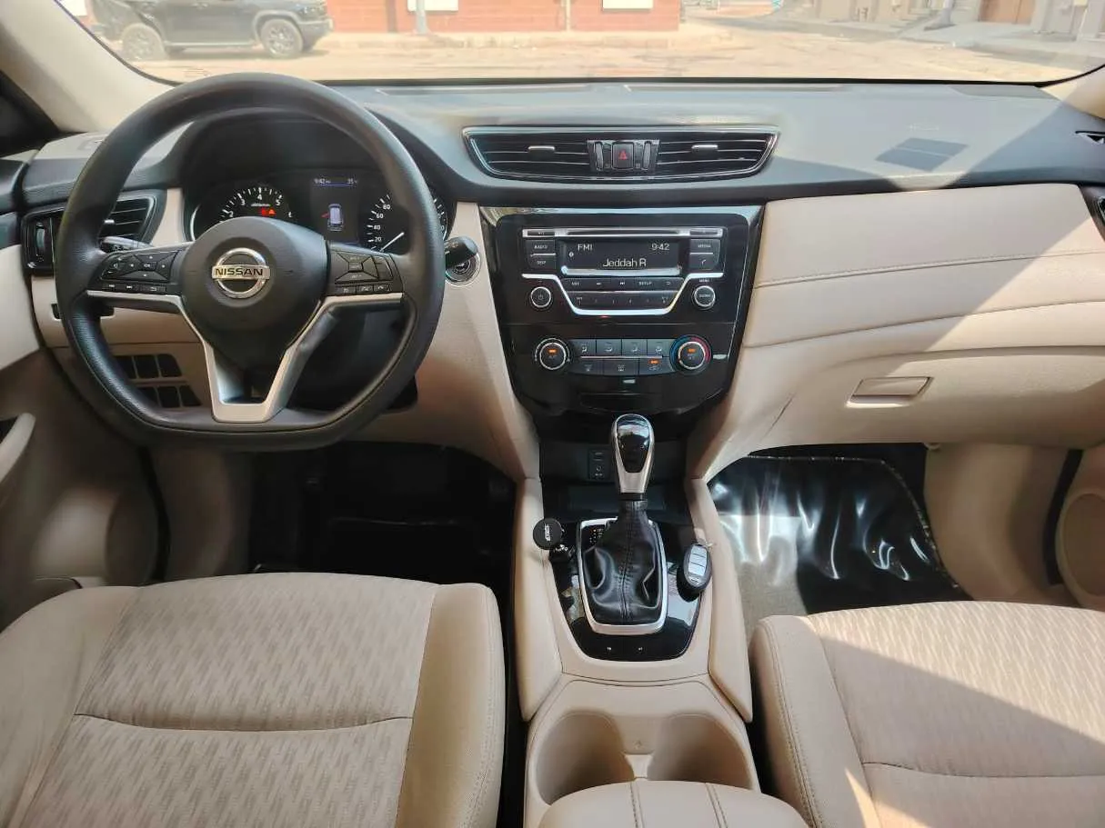 Car image 23