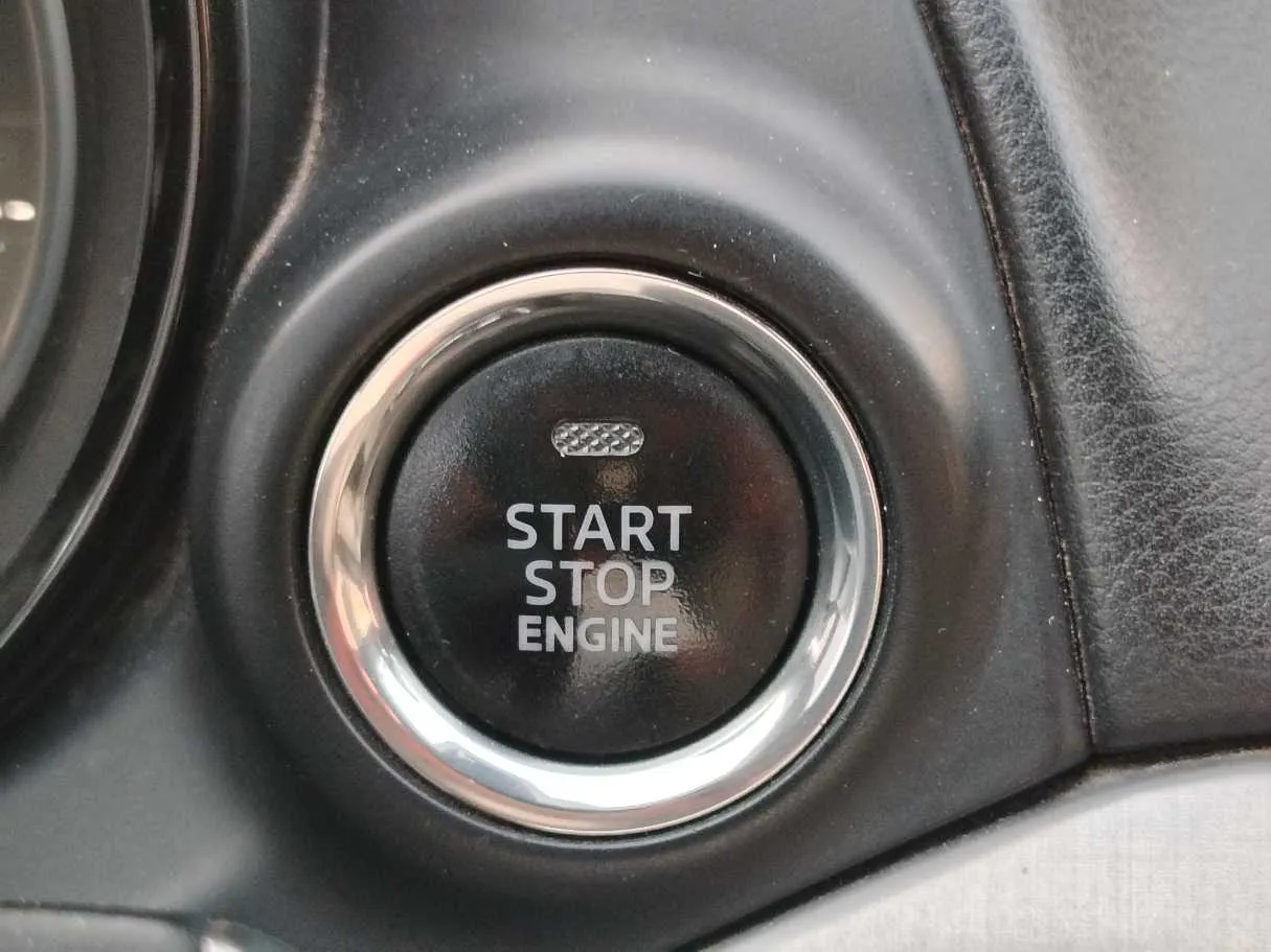 Car image 27