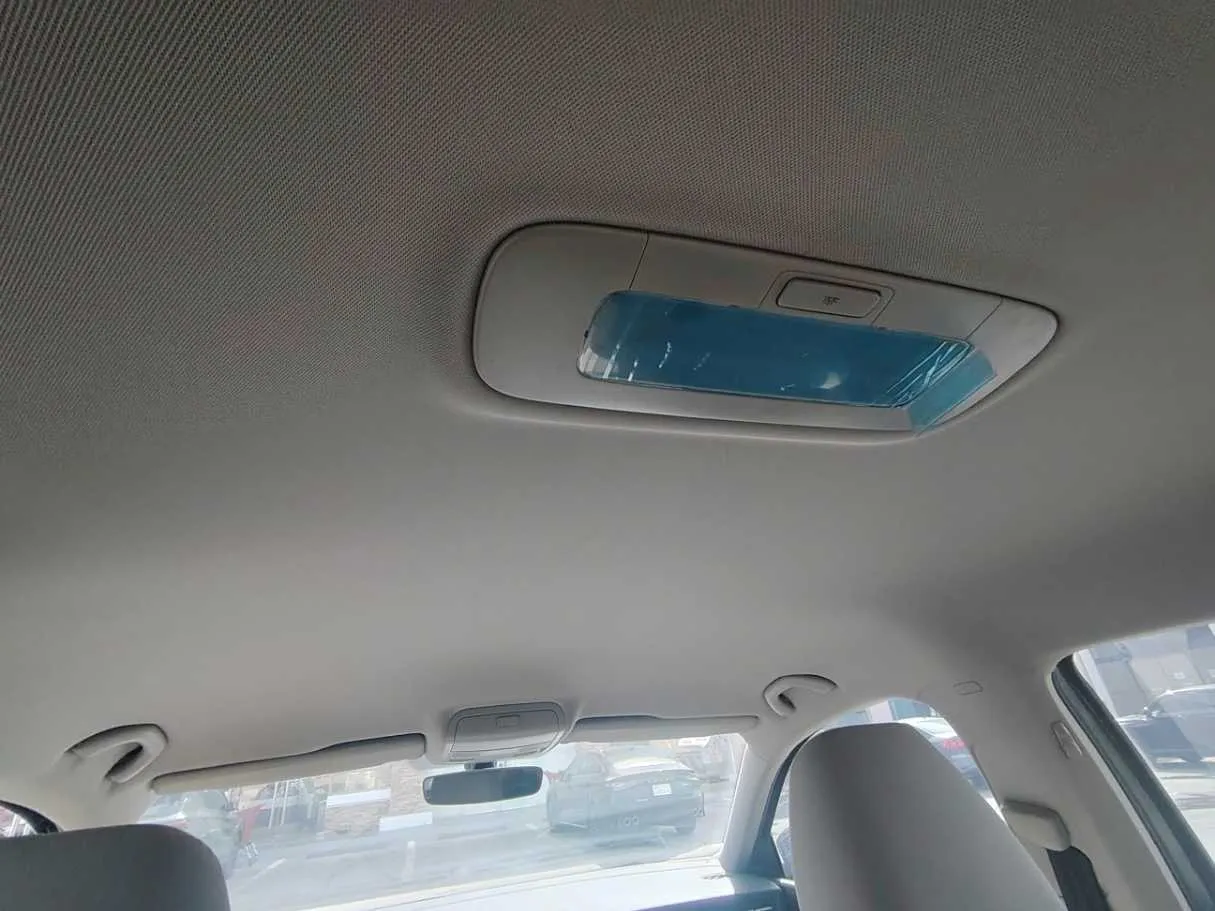 Car image 27
