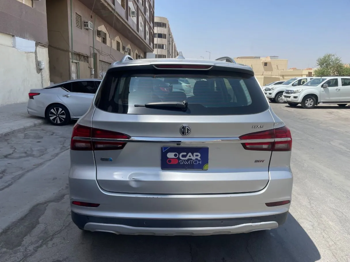 Car image 6