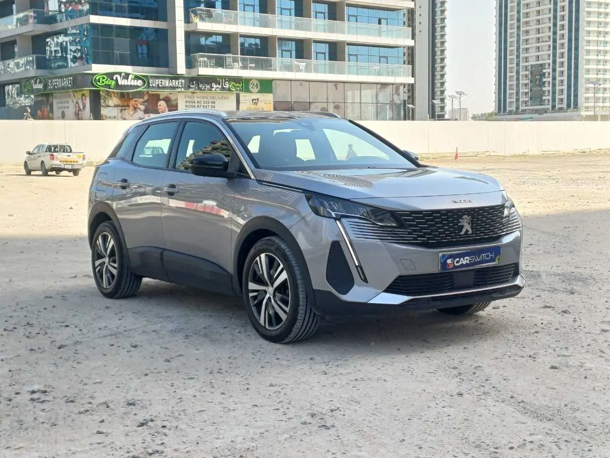 Car image 3