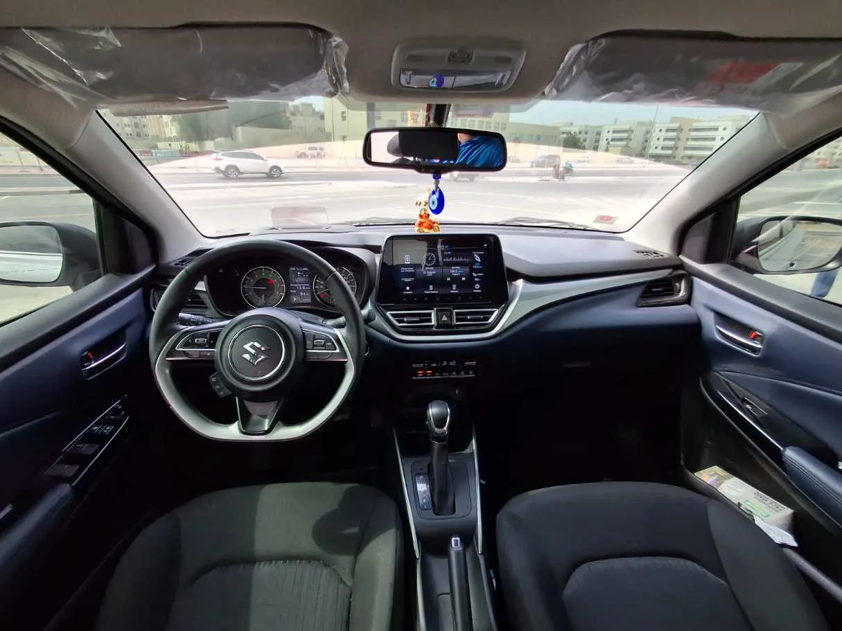 Car image 17