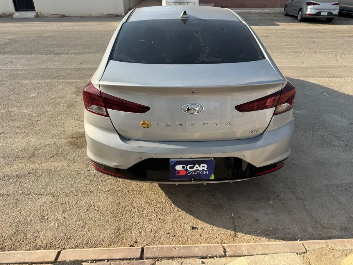Car image 6