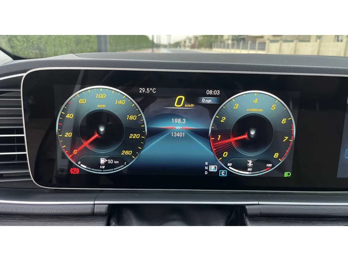 Car image 33