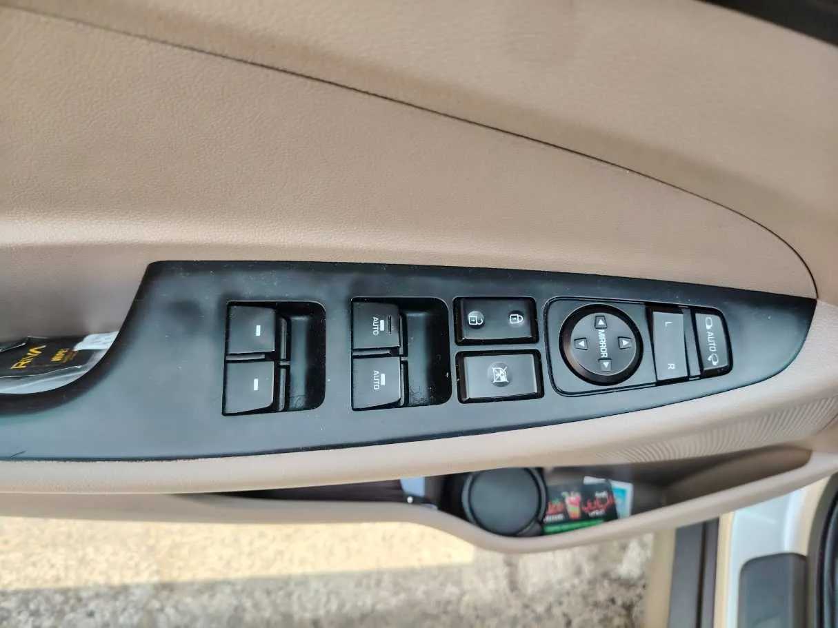Car image 39