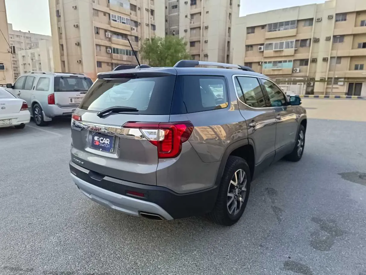 Car image 5
