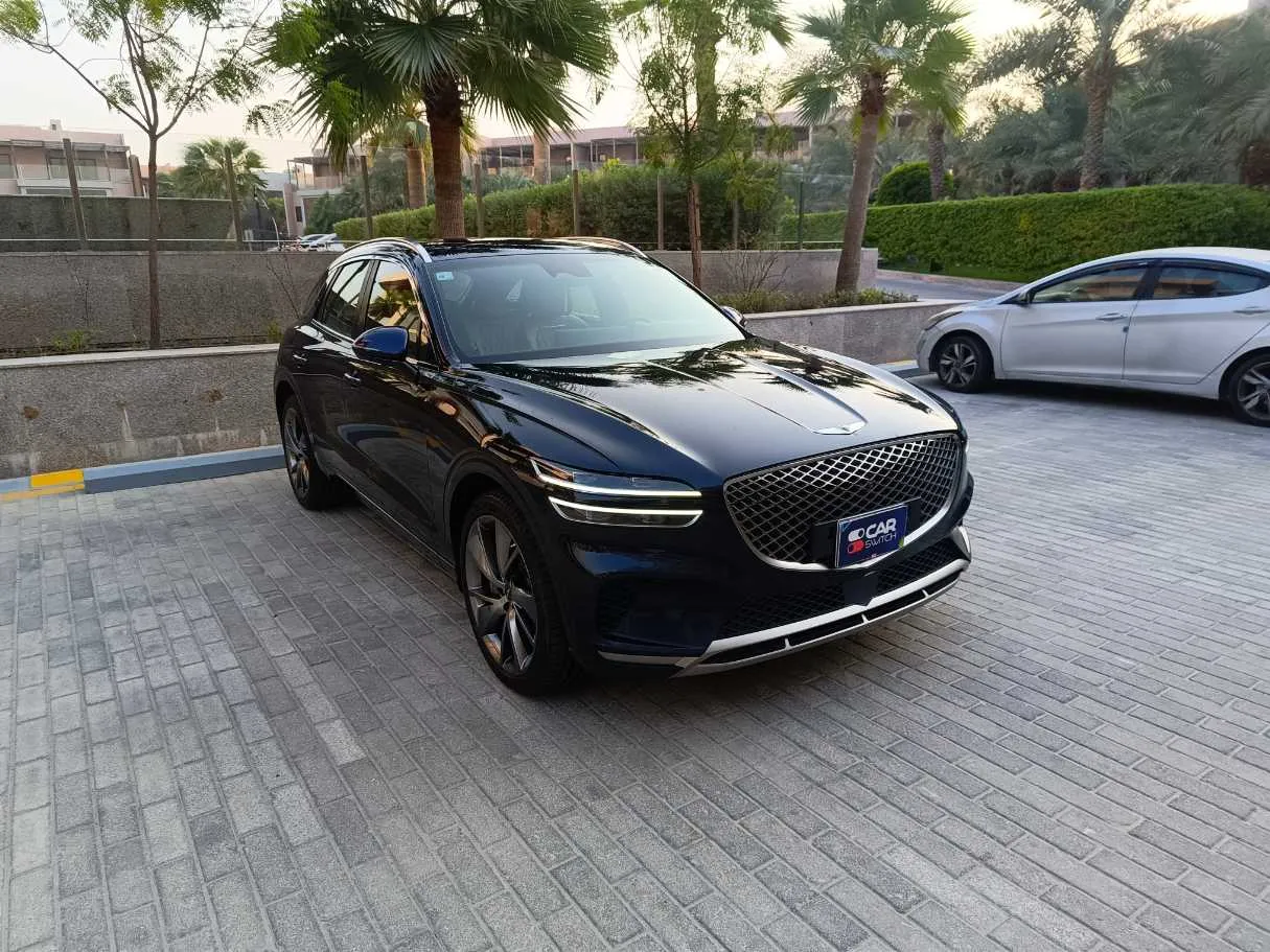 Car image 3