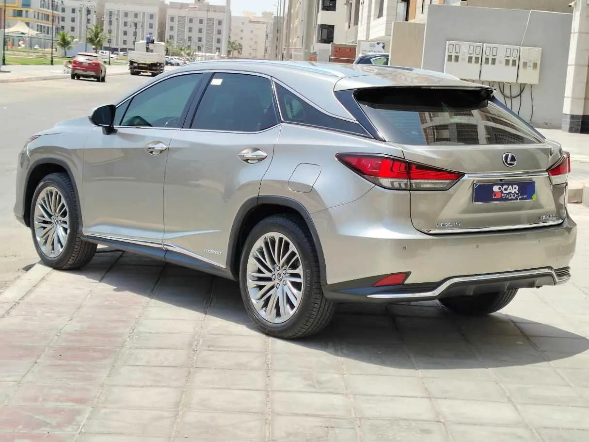 Car image 7