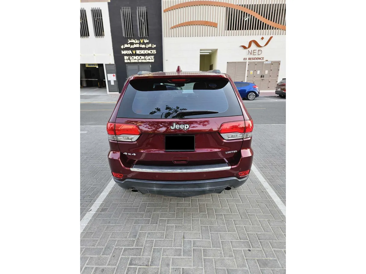 Car image 6