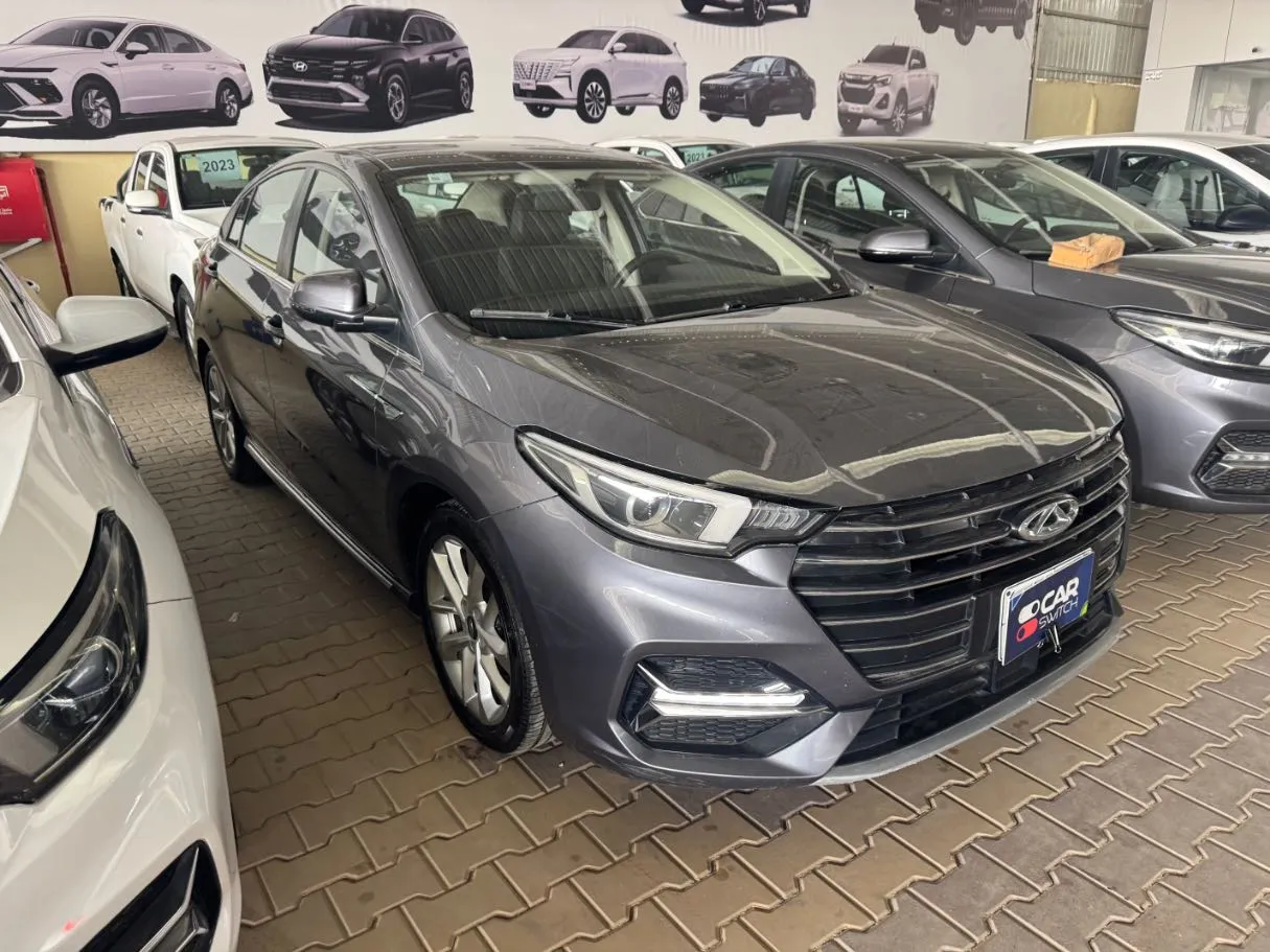 Car image 3