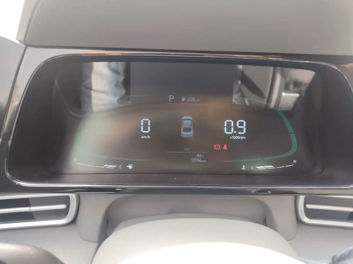 Car image 23
