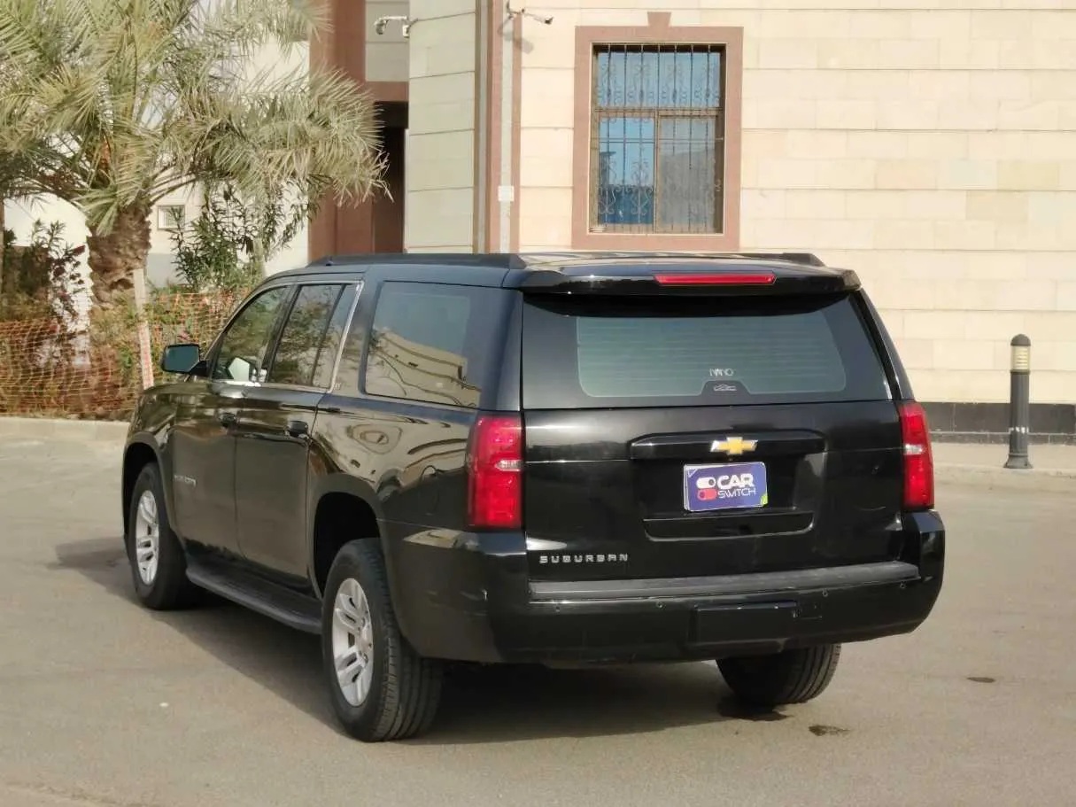 Car image 7