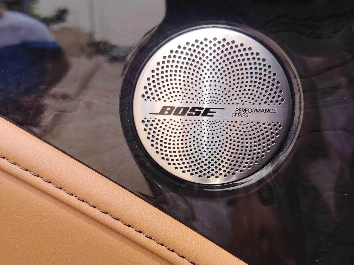 Car image 35