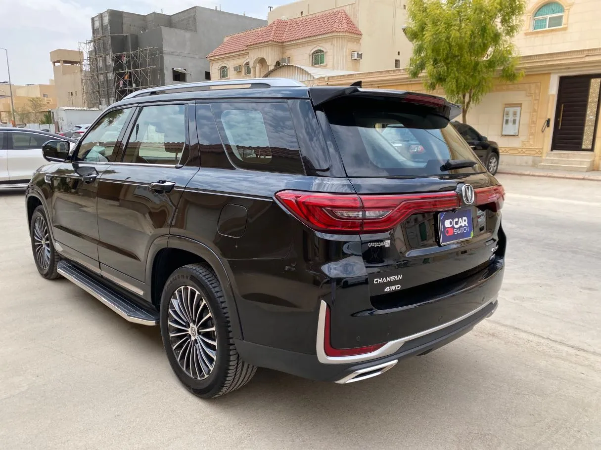 Car image 7