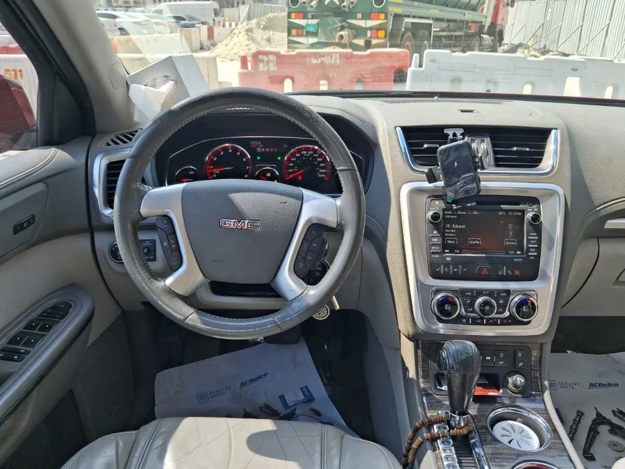 Car image 18