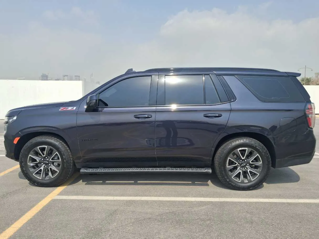 Car image 8