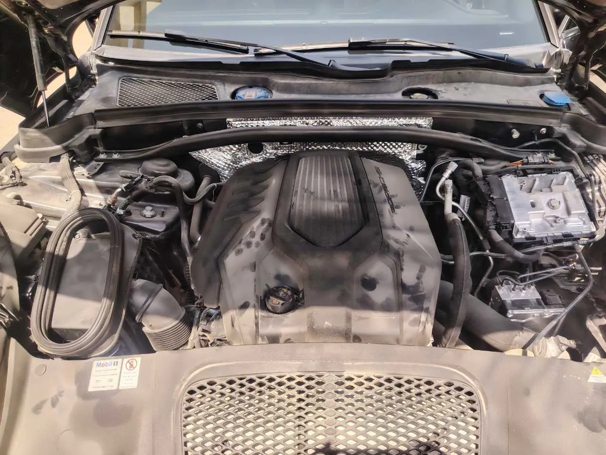 Car image 33