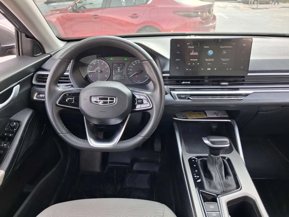 Car image 15