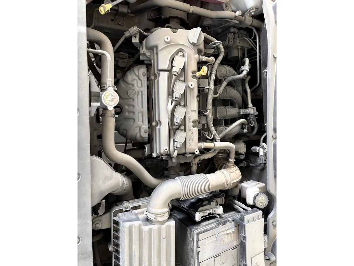 Car image 18