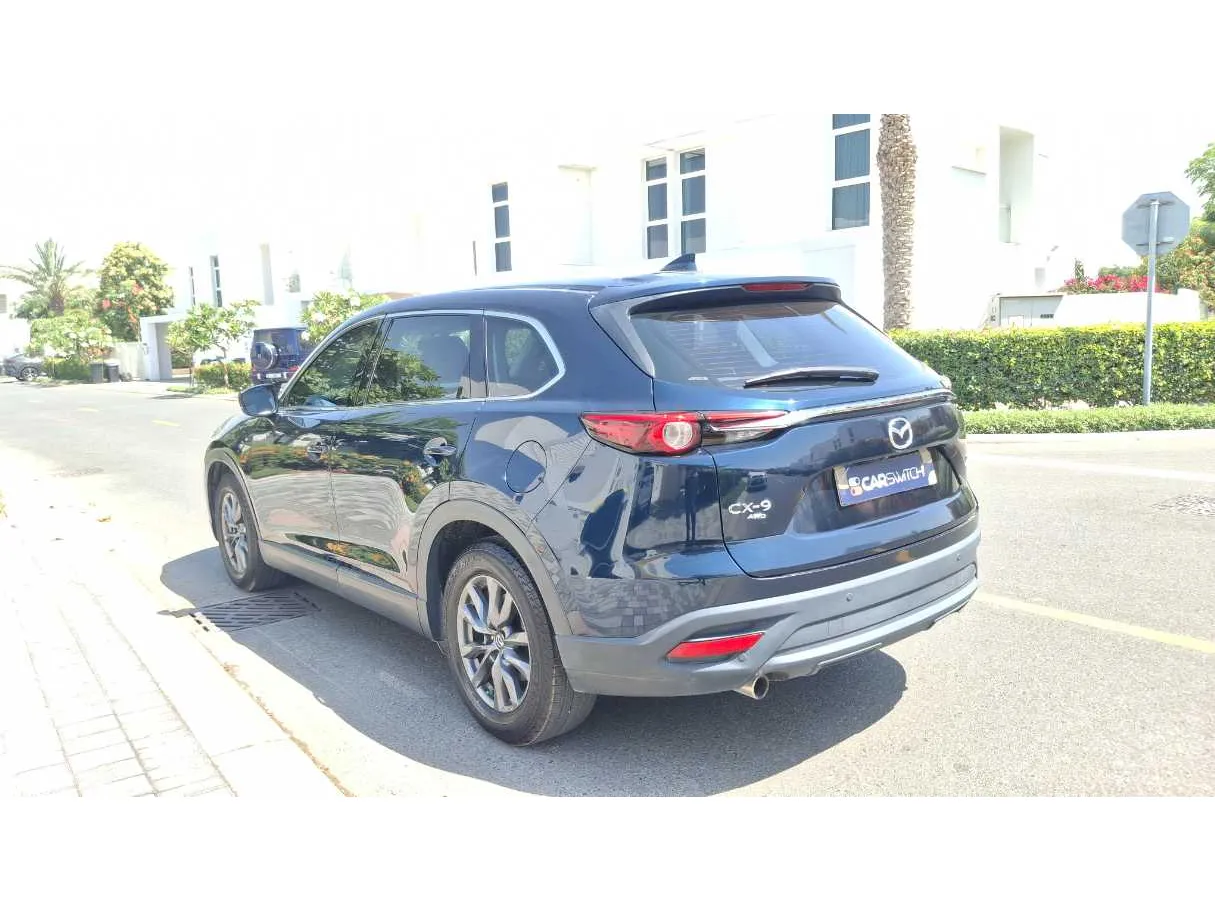 Car image 7