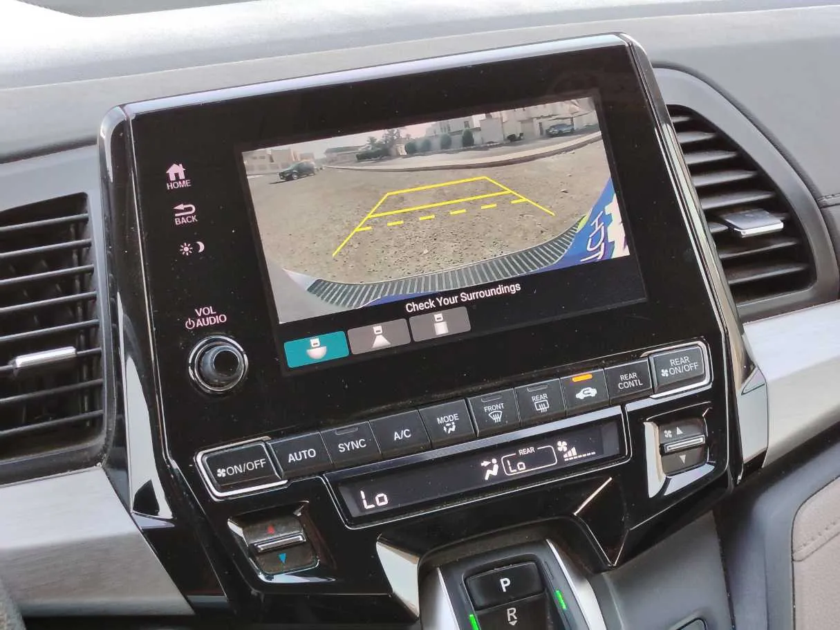 Car image 30