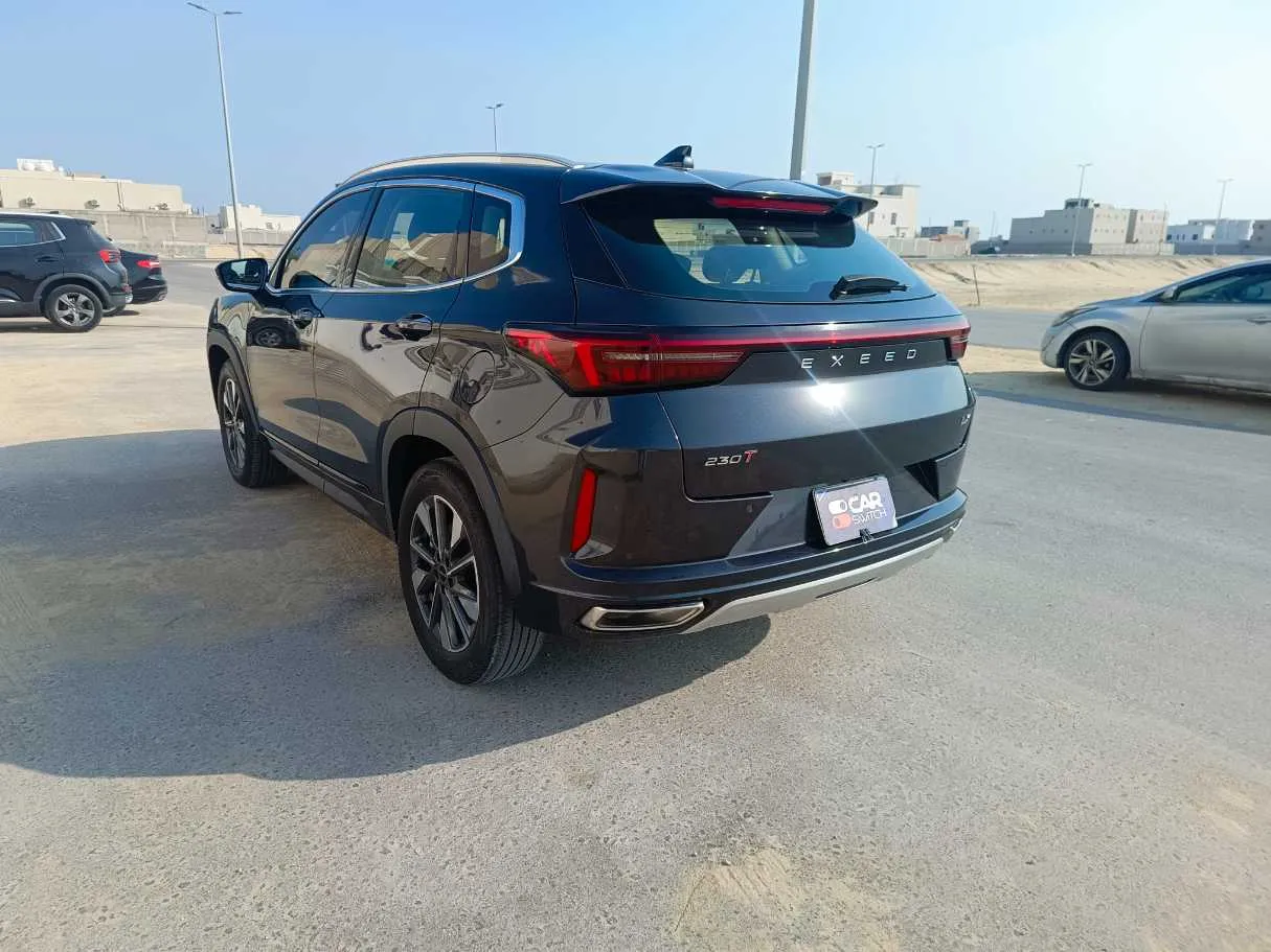Car image 7