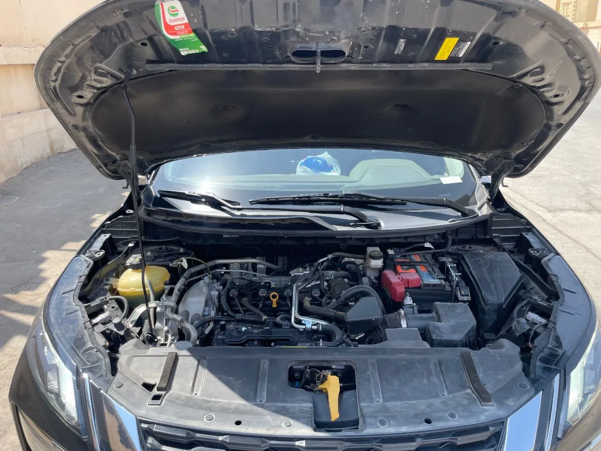 Car image 25