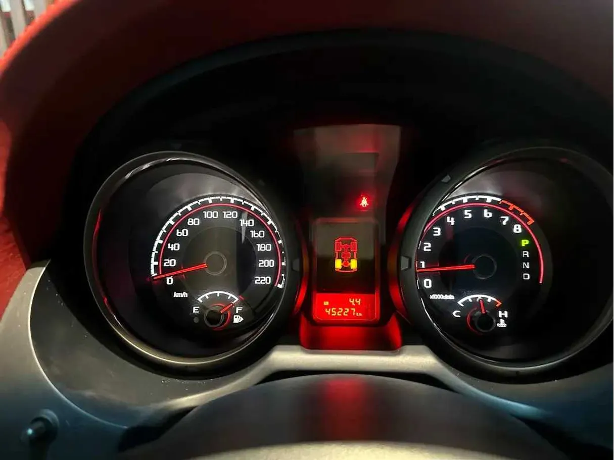 Car image 28
