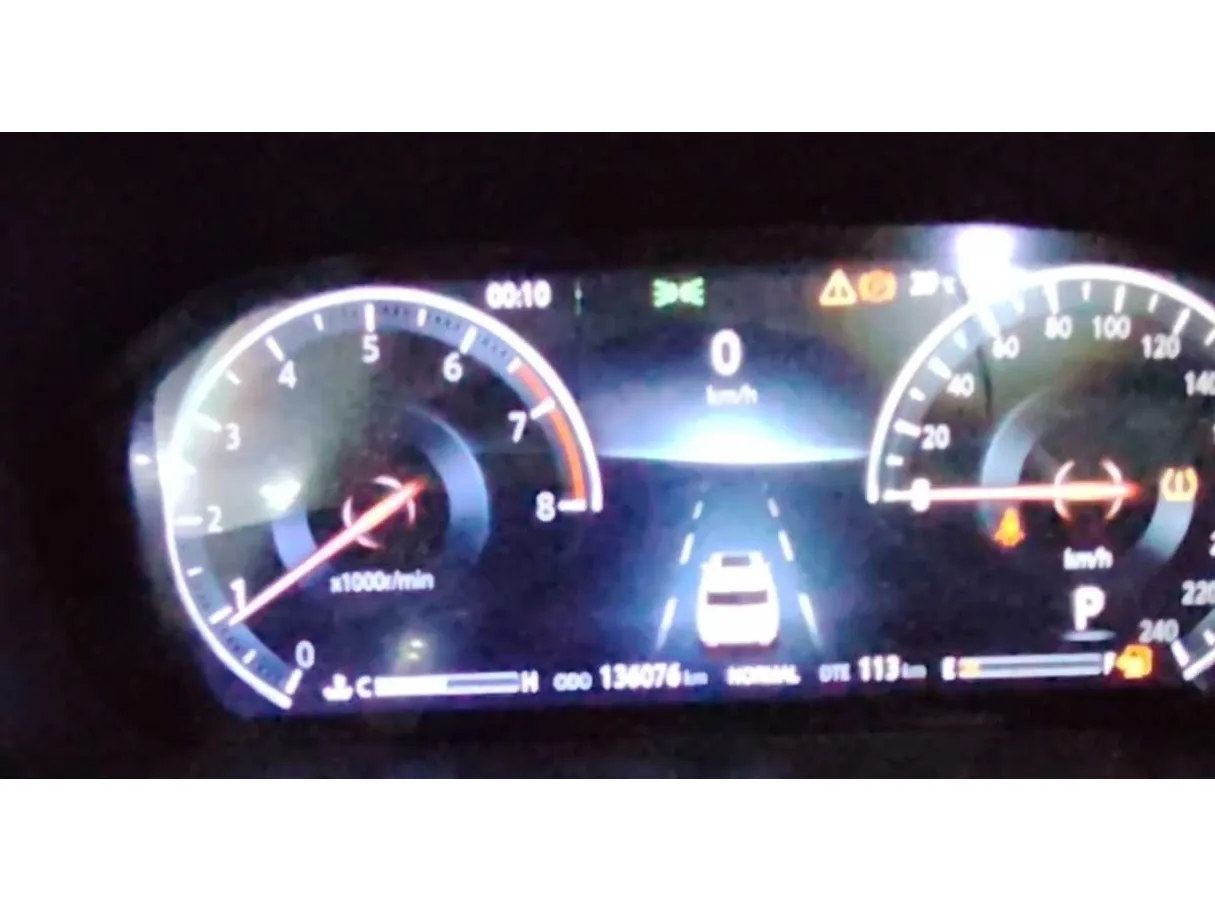 Car image 28