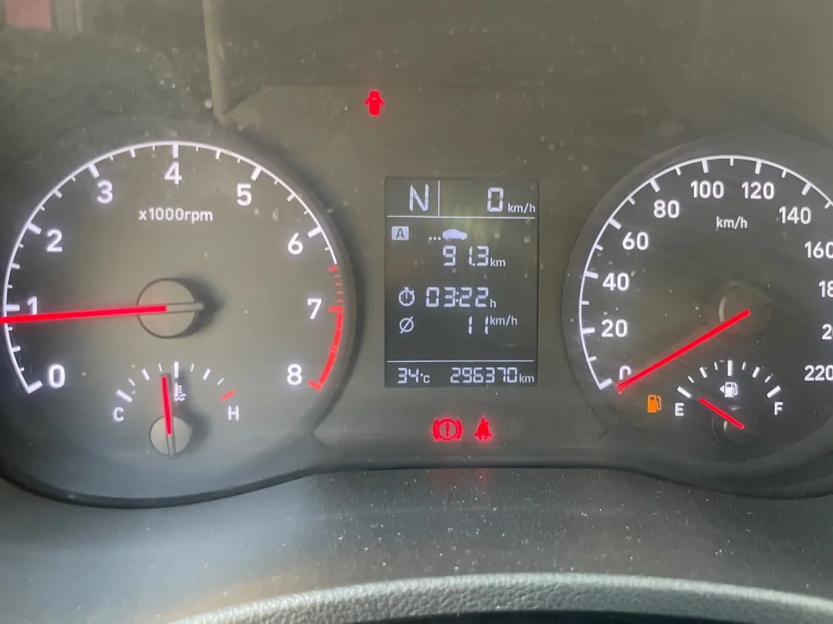 Car image 21
