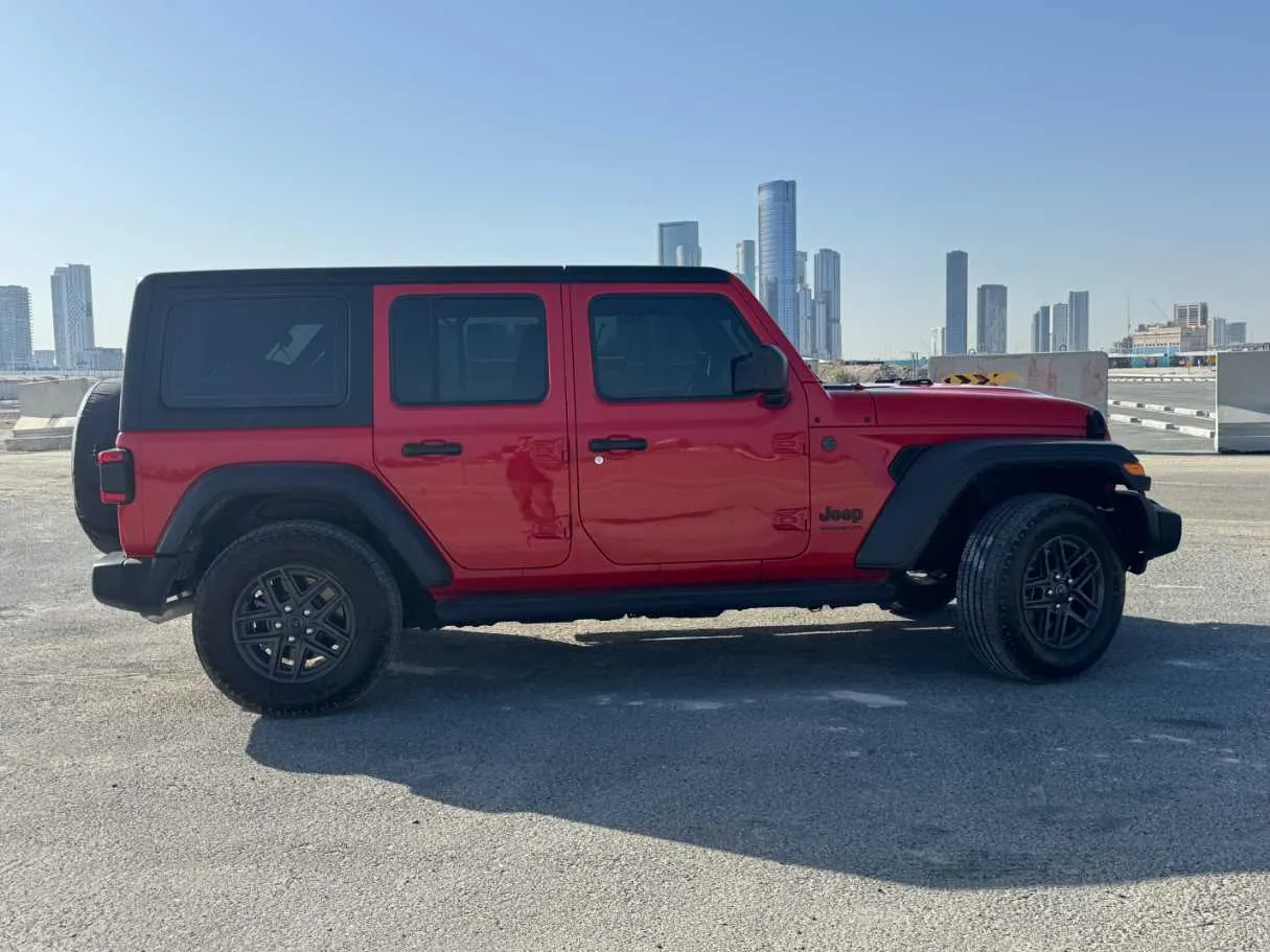 Car image 8