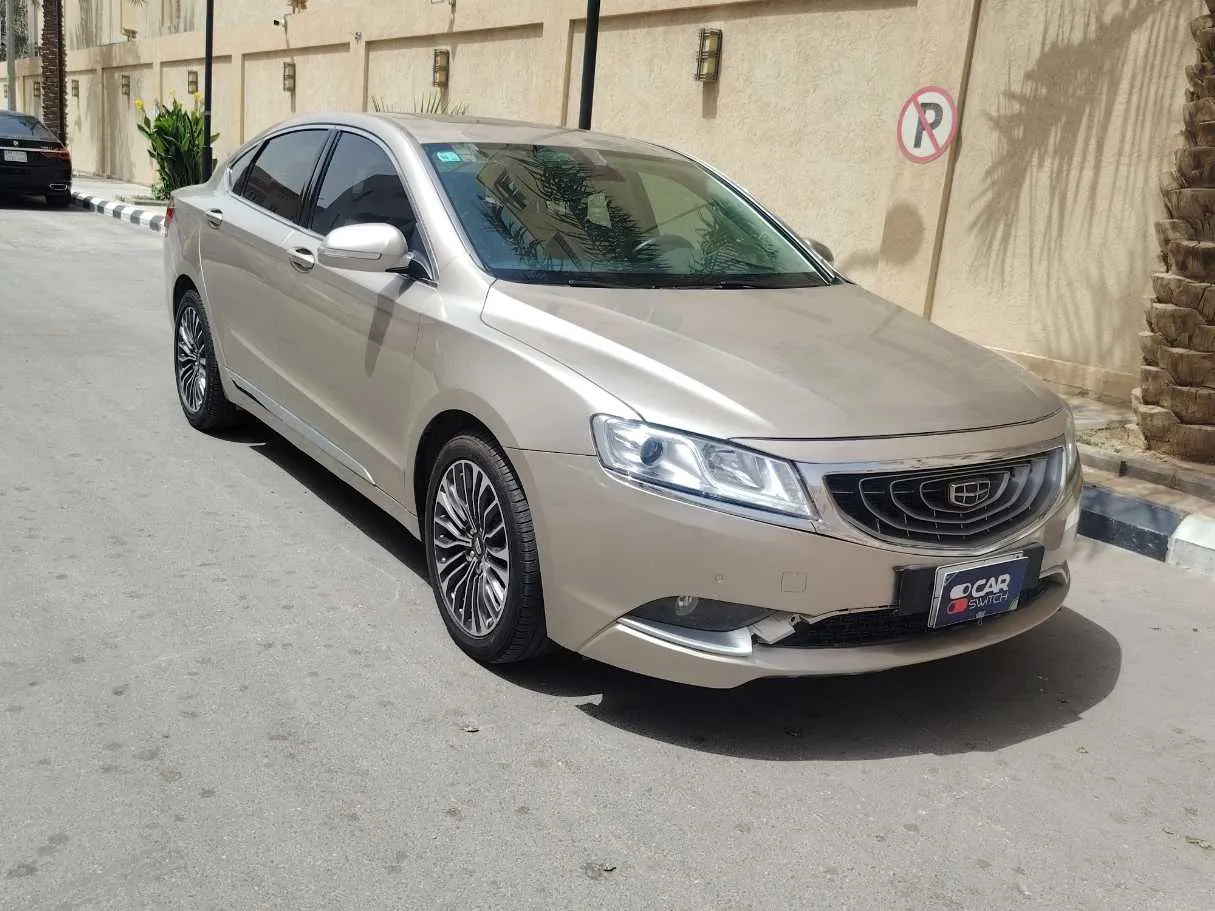 Car image 3