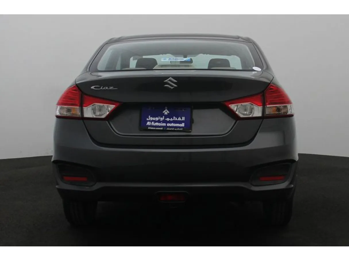 Car image 12