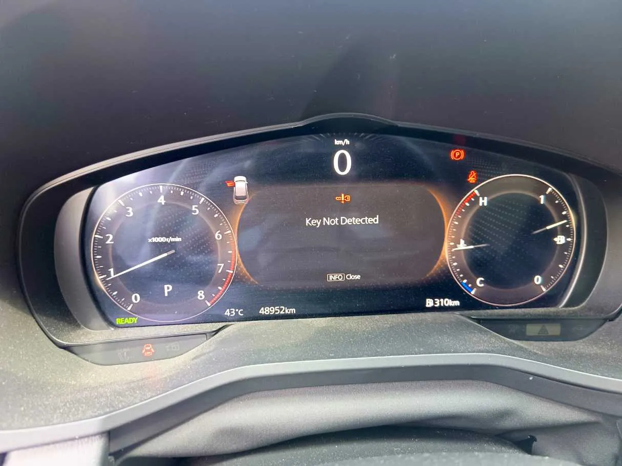 Car image 24