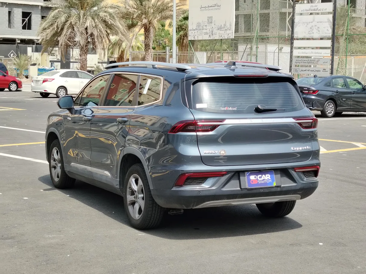 Car image 7