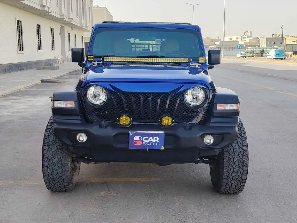 Car image 2