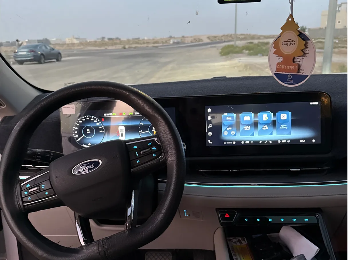 Car image 7