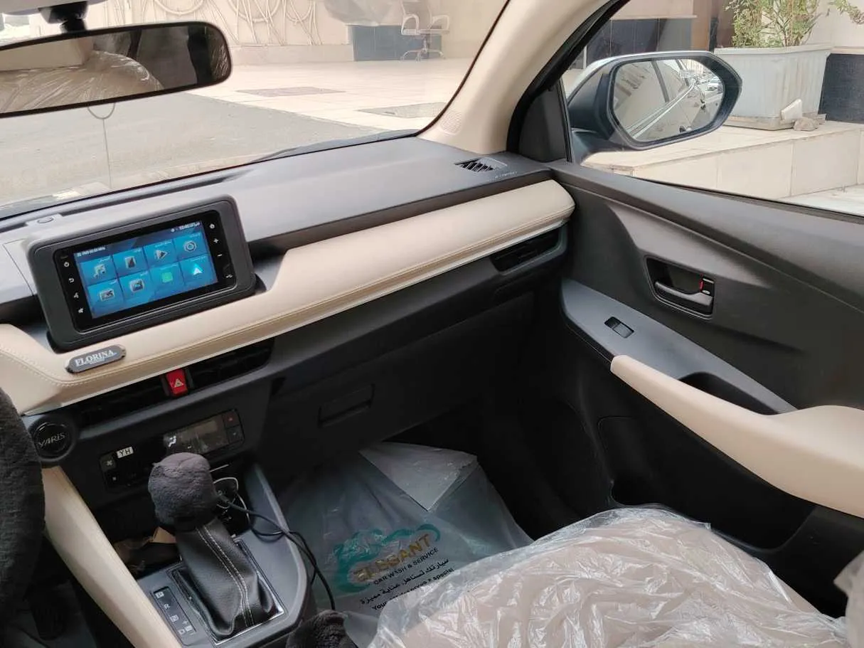 Car image 21