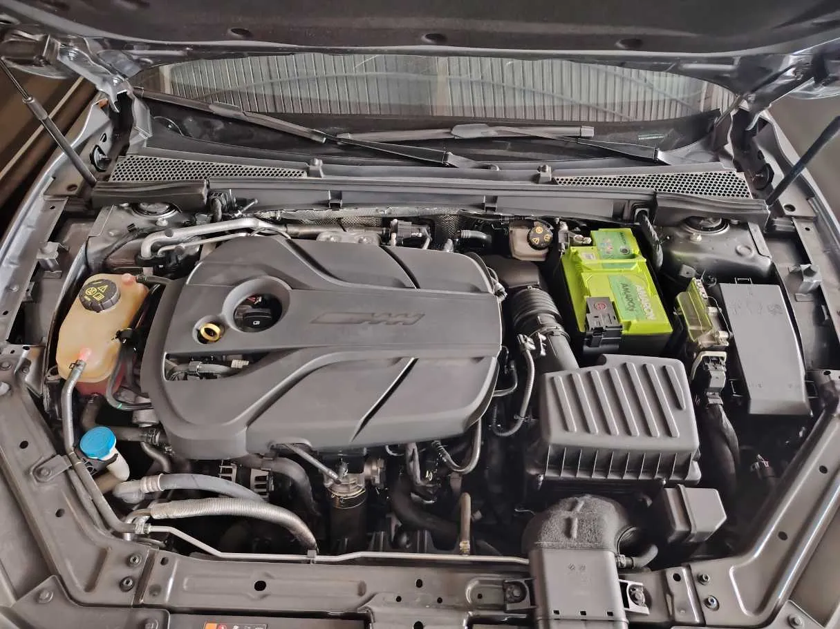 Car image 36