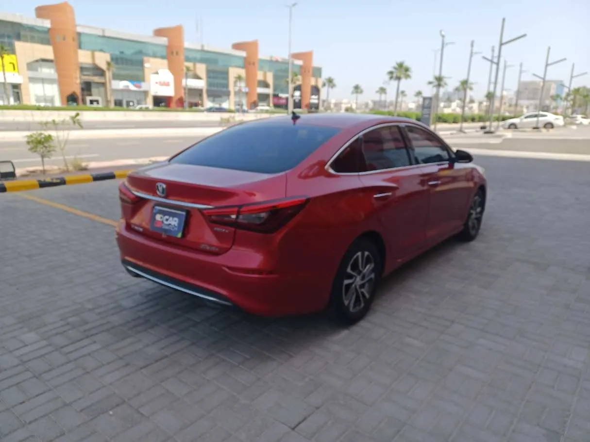 Car image 5