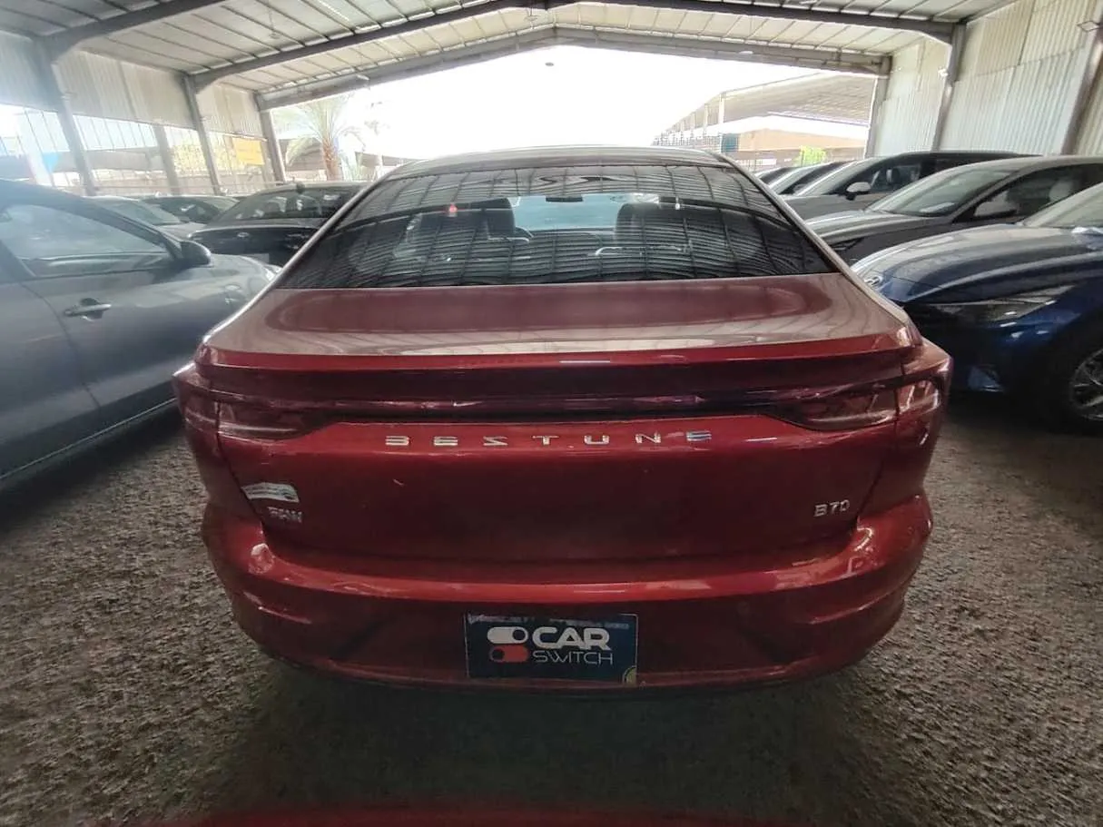 Car image 6