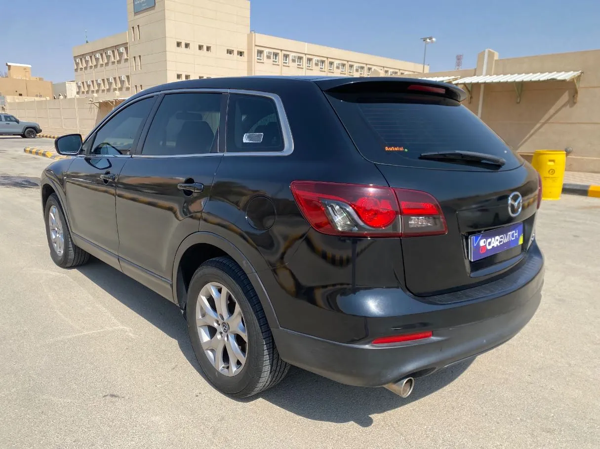 Car image 7