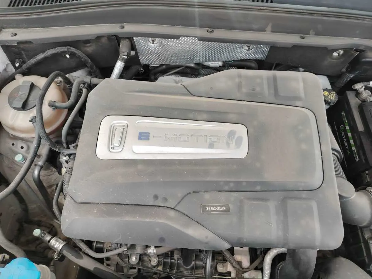 Car image 48