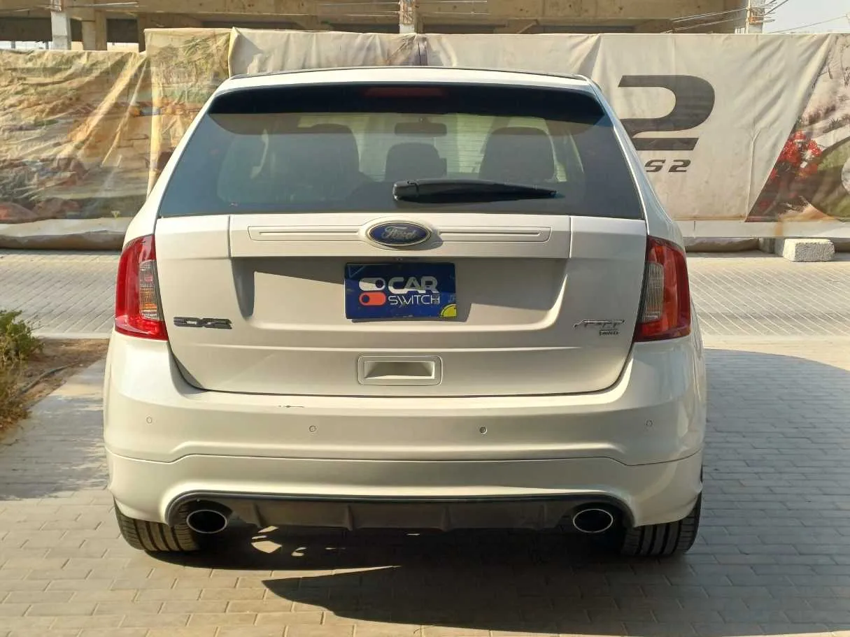 Car image 6