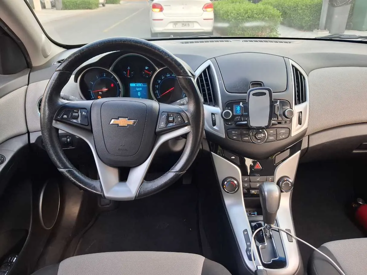 Car image 15