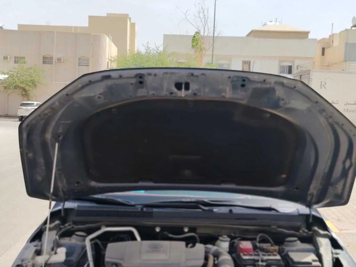 Car image 32