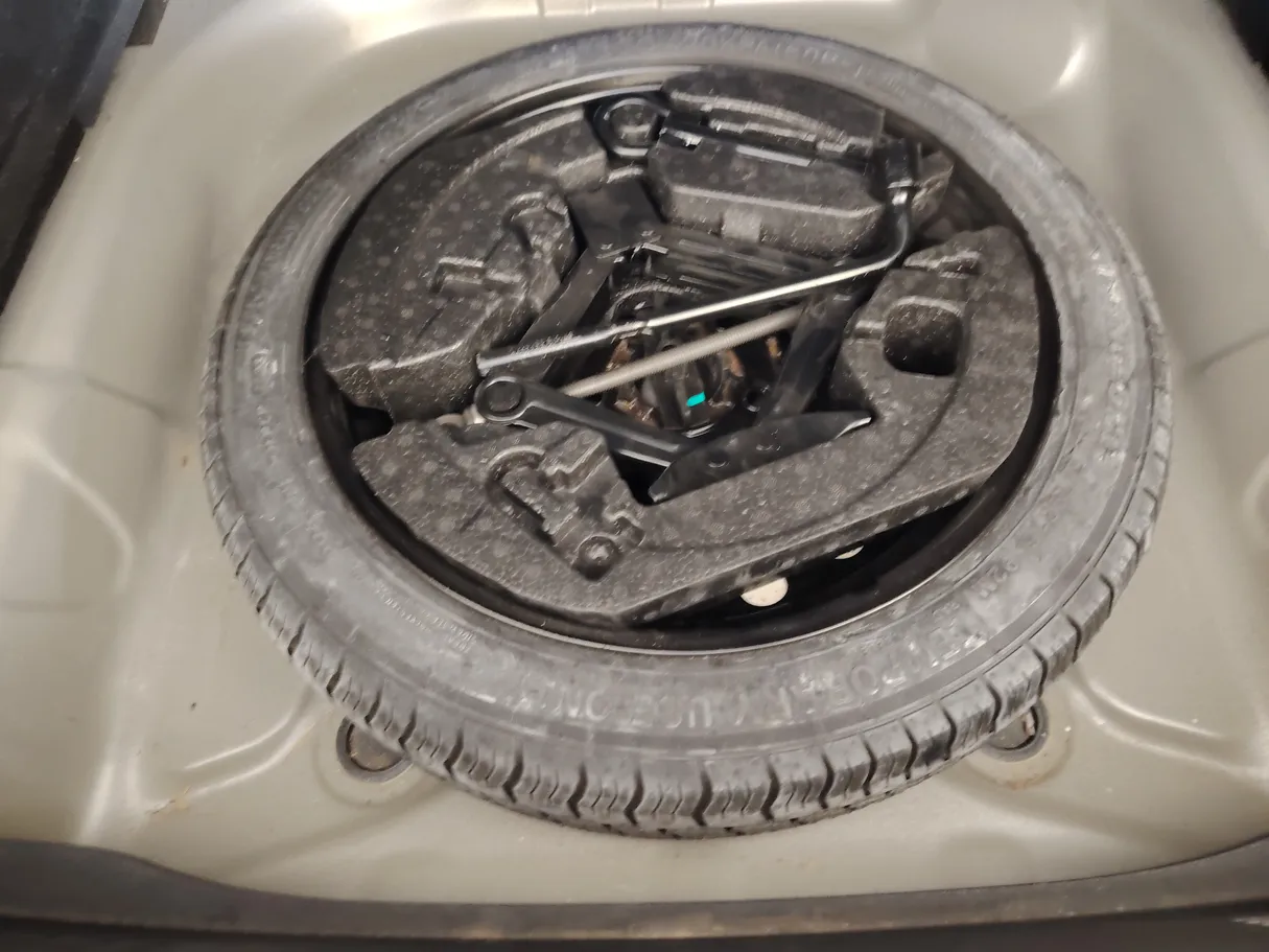 Car image 31