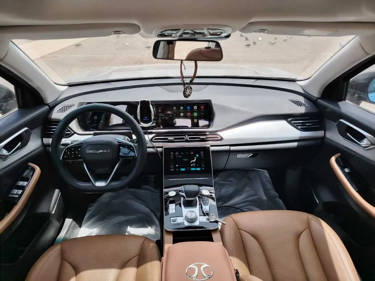 Car image 20